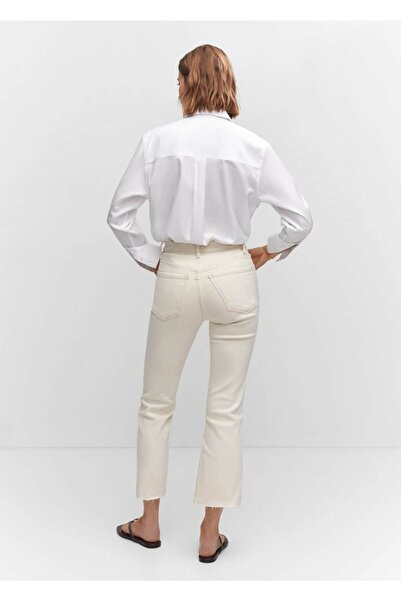 MANGO Woman İspanyol paçalı kısa jean pantolon