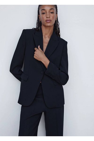 MANGO Woman Blazerjacke aus geknöpftem Stoff