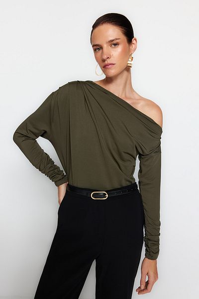 Trendyol Collection Χακί ασύμμετρος γιακάς Flowy ελαστική πλεκτή μπλούζα TWOAW21BZ1383