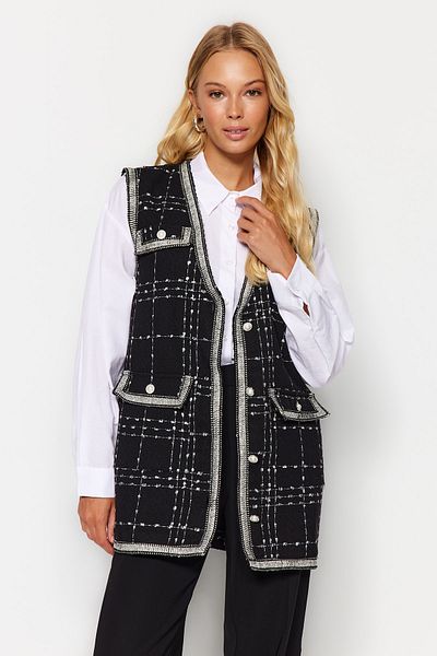 Trendyol Modest Schwarze Tweed-Weste mit Taschendetail TCTAW24YE00000