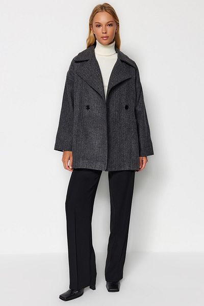 Trendyol Collection Oversize antracitový kabát s razítkem - široký střih Twoaw24Kb00165