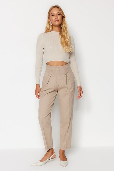 Trendyol Collection Nerzfarbene, gewebte Hose aus Baumwolle mit Karottenmuster und Streifendetails TWOAW22PL0342