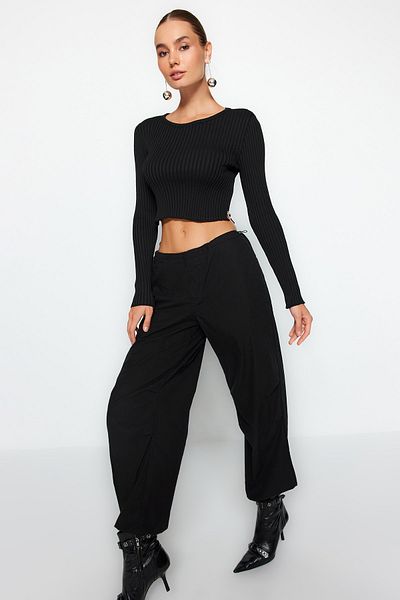 Trendyol Collection Pulover de tricotaj negru cu model de inimă - TWOAW24KZ01122