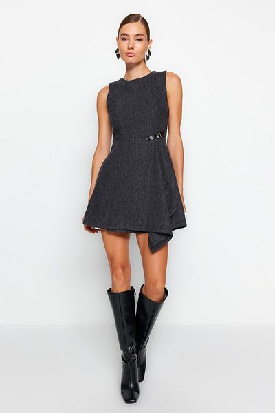 Trendyol Collection Aszimmetrikus szabású antracit miniruha - TWOAW24EL00496