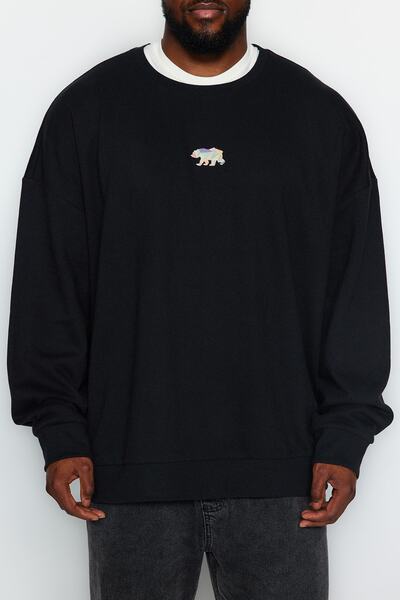 Trendyol Collection Μαύρο κεντημένο φούτερ Fleece Look μεγάλου μεγέθους - TMNAW24AO00011