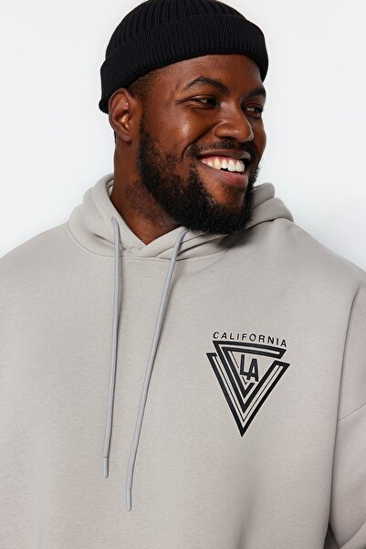 Trendyol Collection Gray Large Size Hooded Oversize/Wide Cut Fleece Embossed Printed Sweatshirt Tmnaw24Ao00026
