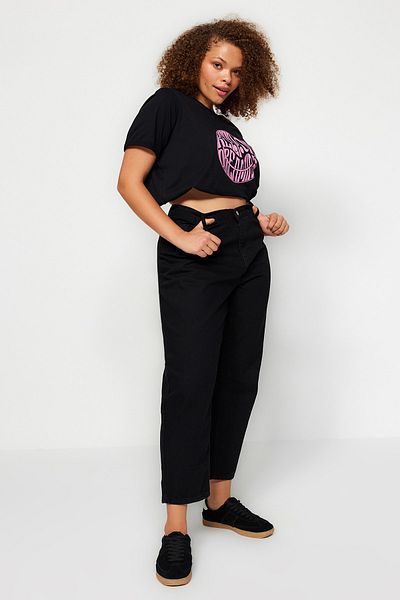Trendyol Curve Black High Waist Mom Fit Jeans Tbbss23Cj00038