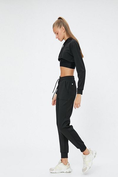Koton Women's Black Sweatpants 3WAK40386NK