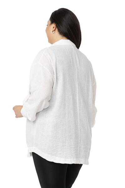 DISENTIS MODEST Λευκό μπουφάν μεγάλου μεγέθους με λεπτομέρεια τσέπης και διπλωμένα μανίκια