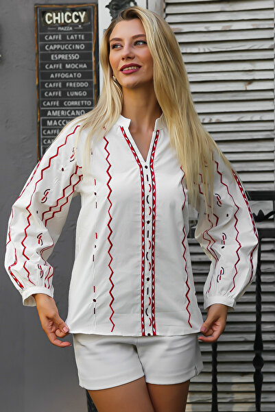 Chiccy Λευκό-Κόκκινο γιακά Δικαστής Μπαλόνι Μανικετόκουμπα Κεντημένη Υφαντή Μπλούζα