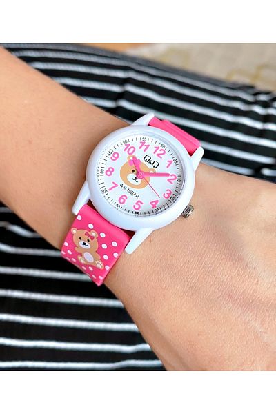 Q&Q VS228J04YW Waterproof Girl's Wristwatch with Silicone Cord