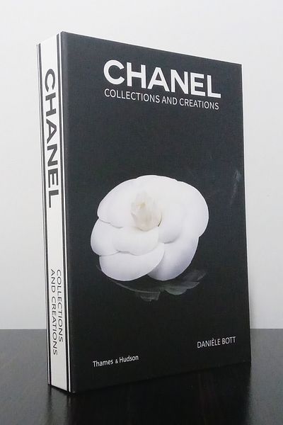 BayCazip 2-Piece Decorative Book Box Look Black Rose & Home Themed