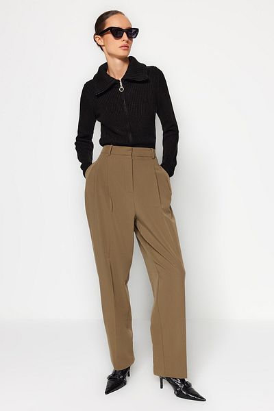 Trendyol Collection Μαύρο πλεκτό σώμα με γιακά με φερμουάρ - TWOAW24BD00025