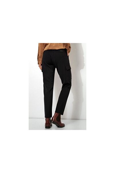 TONI CORE Kalhoty – uvolněný střih a stylový design