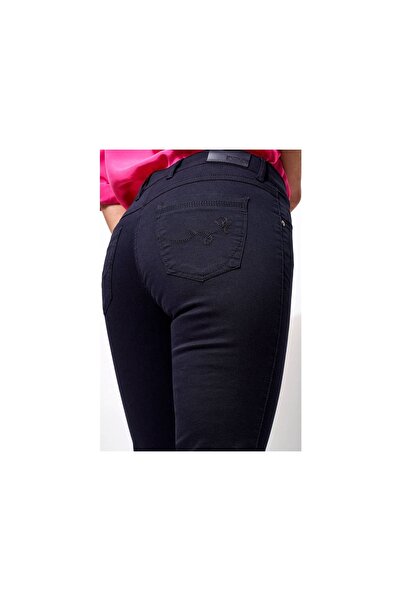 TONI CORE Kalhoty – uvolněný střih a stylový design