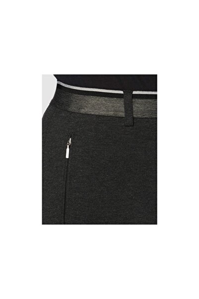 Raphaela Kalhoty – uvolněný střih a stylový design