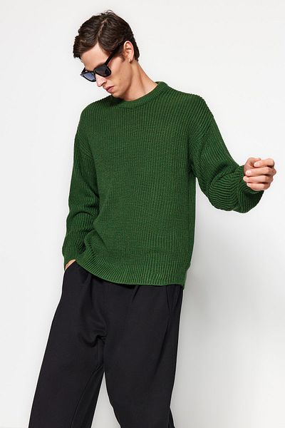 Trendyol Collection Übergroßer Khaki-Strickpullover – Rundhalsausschnitt, weite Passform TMNAW23KZ00189