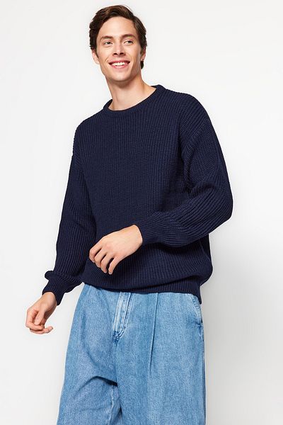 Trendyol Collection Темно-синій трикотажний светр з великою горловиною TMNAW23KZ00189