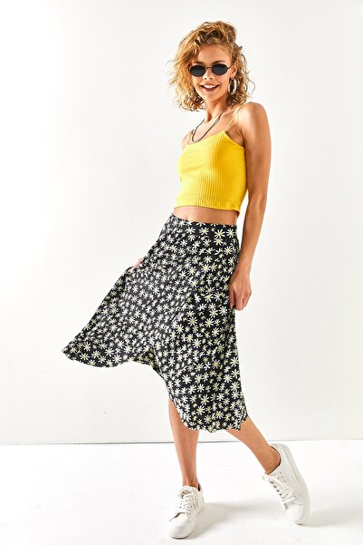 Olalook Жіноча чорна спідниця-конверт з великими ромашками ETK19000154