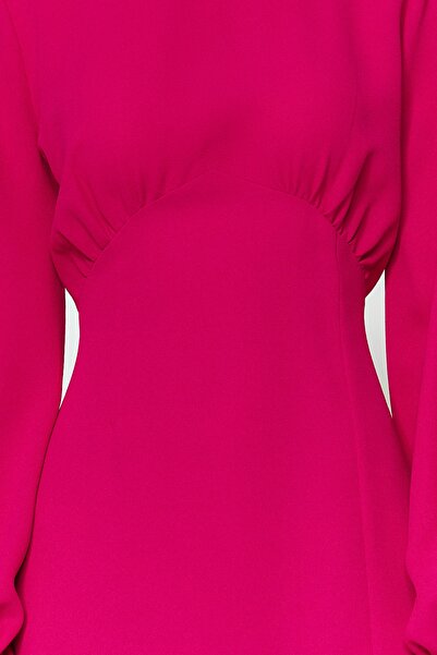 Trendyol Collection Fukszia Midi hosszú, nyitott ujjú szőtt ruha - ballon ujjú részlet, TWOAW24EL00423