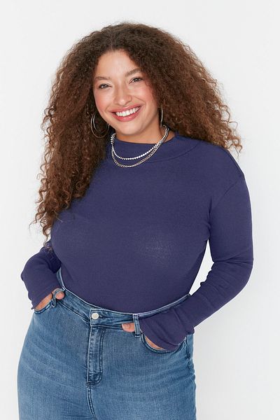 Trendyol Curve Námořnická modř límeček Bodycone/Přiléhavý na tělo Žebrovaná pletená halenka větší velikosti Tbbaw23Af00003