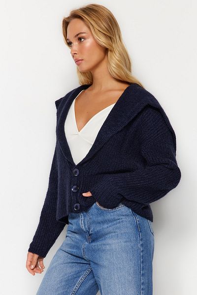 Trendyol Collection Sötétkék puha textúrájú medencegalléros kötöttáru kardigán TWOAW24HI00060