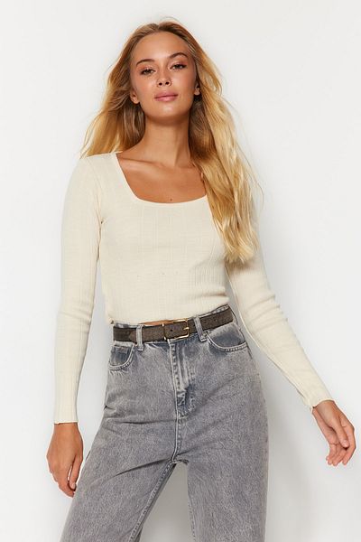 Trendyol Collection Pulover din tricot cu guler pătrat Stone Crop TWOAW24KZ01199