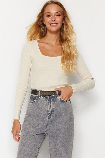 Trendyol Collection Pulover din tricot cu guler pătrat Stone Crop TWOAW24KZ01199