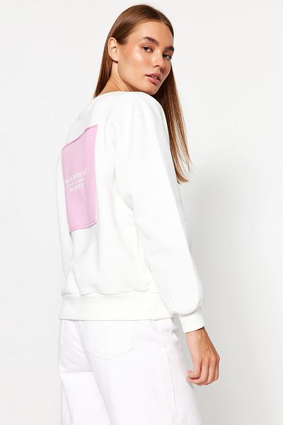 Trendyol Collection Weißes bedrucktes Basic-Sweatshirt aus Strick