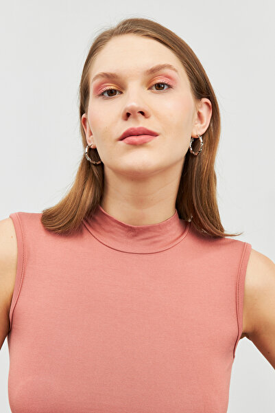 woreys Orta Pembe Renkli Düz Kolsuz Body