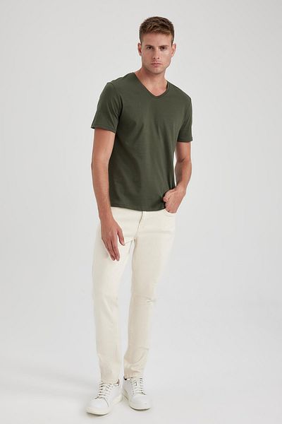 DeFacto Slim Fit tričko s výstřihem do V