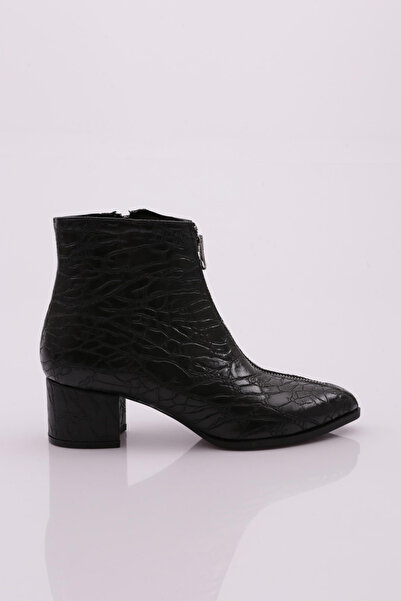 DGN Si-15K Women's 22K Pointed Toe Front Zipper Detailed Heeled Ankle Boots