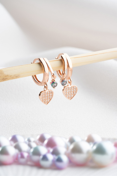 Nereze 925 Ayar Gümüş Rose Mistik Topaz Taşlı 12 Mm Kalpli Küpe