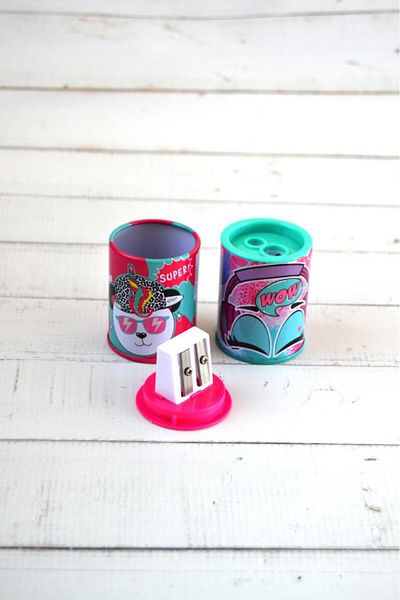 Kids Like Mate 2 pieces of Metal Chamber Double Knife Sharpener