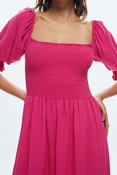 Love My Body Elastisches Kleid mit eckigem Kragen