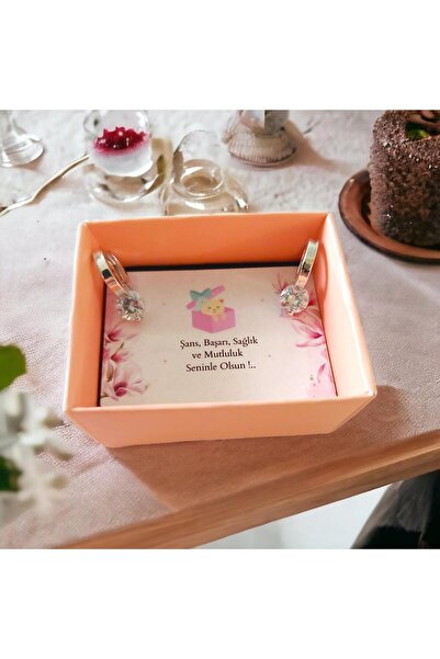 toptanhanem Tek Taş Halka Küpe | Şıklığı ve Zarafeti Bir Araya Getiren Küpe Modeli