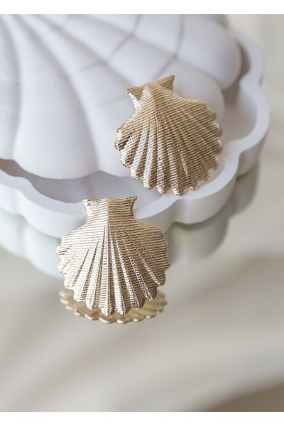 CHARMLUCKY Oyster Mussel Earrings