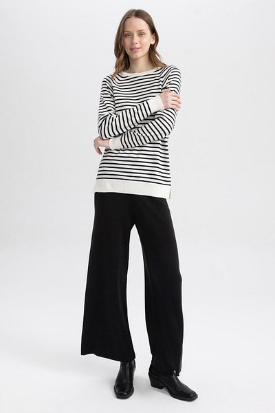 DeFacto Πλεκτό παντελόνι Relaxed Fit - ίσια μέση, φαρδύ πόδι V0088az23au