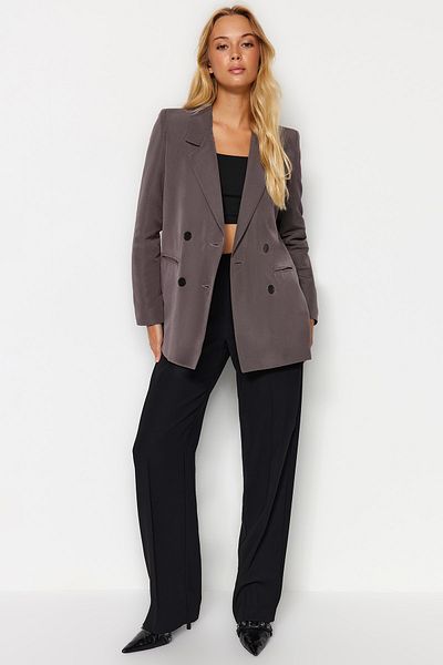 Trendyol Collection Tmavě hnědá regulérní lemovaná bunda se zapínáním na tkané sako TWOAW23BC00017