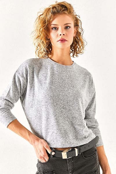 Olalook Dámská šedá blůza s jemným texturovaným výstřihem BLZ-19002385