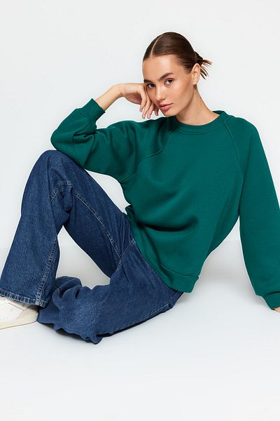 Trendyol Collection Smaragdově zelená Uvolněný/pohodlný střih Základní raglánový rukáv Pletená mikina s výstřihem TWOAW24SW00104