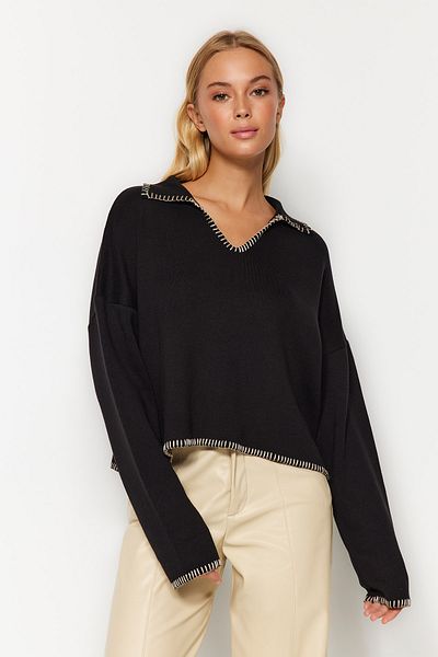 Trendyol Collection Schwarzer Strickpullover mit Polokragen TWOAW24KZ00981