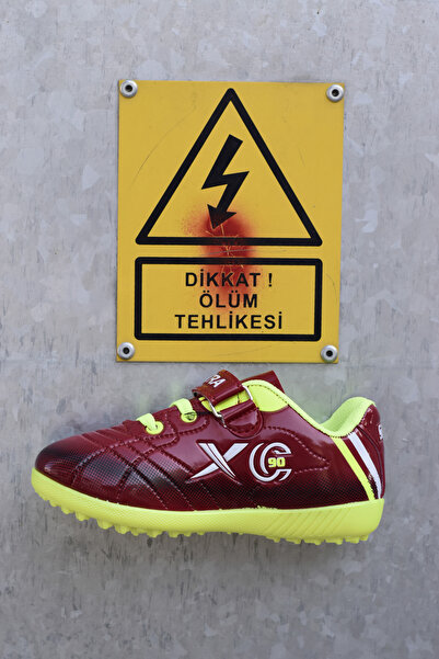 ZENEGE Boys' Crampon Toothless Football Shoes