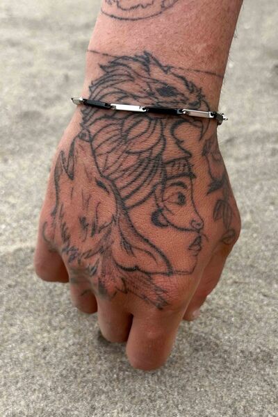 TREND COLLECTİON Üçgen Küp Kesim Unisex Çelik Siyah Beyaz Bileklik