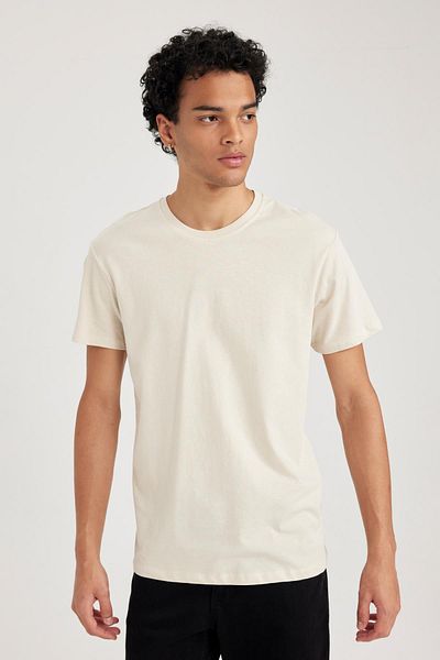 DeFacto Slim Fit Slim Fit Crew Neck Basic μονόχρωμο κοντομάνικο βαμβακερό μπλουζάκι B0653axns