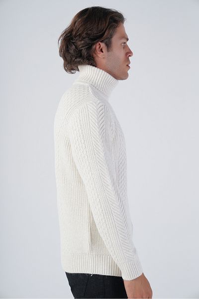 Trist Star Bone Men's Execution Hair Braided Turtleneck Knitwear Wool Sweater