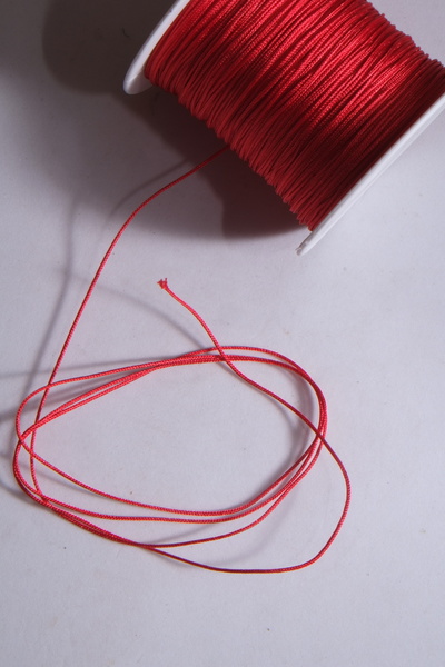 Eskişehir hobi sanat 0.8 Mm 100 Metre Kırmızı Renk Paraşüt Ipi Makrome Bileklik Ipi Kolye Takı Tasarım Ipi