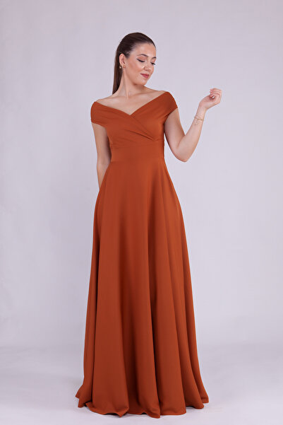 NO48 Βραδινό φόρεμα με φουσκωτό ύφασμα με ντραπέ με λαιμόκοψη με μήκος κανέλας