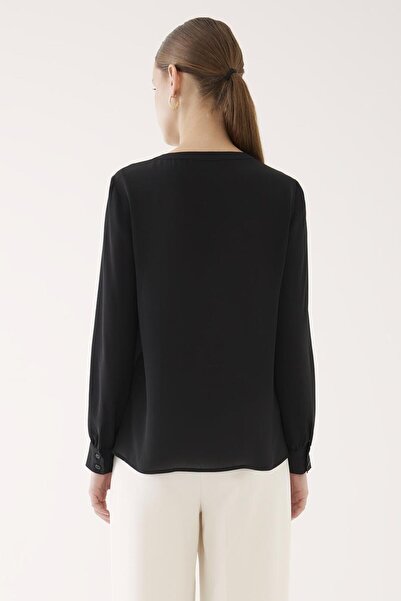 Perspective Briella Regular Fit Standard Length Fitted Sleeve Crew Neck Black Color Women's Blouse