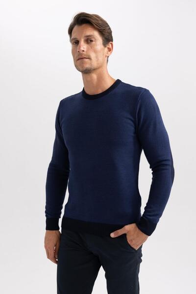 DeFacto Lacivert Standart Fit Normal Kesim Bisiklet Yaka Triko Kazak R1110az23wn